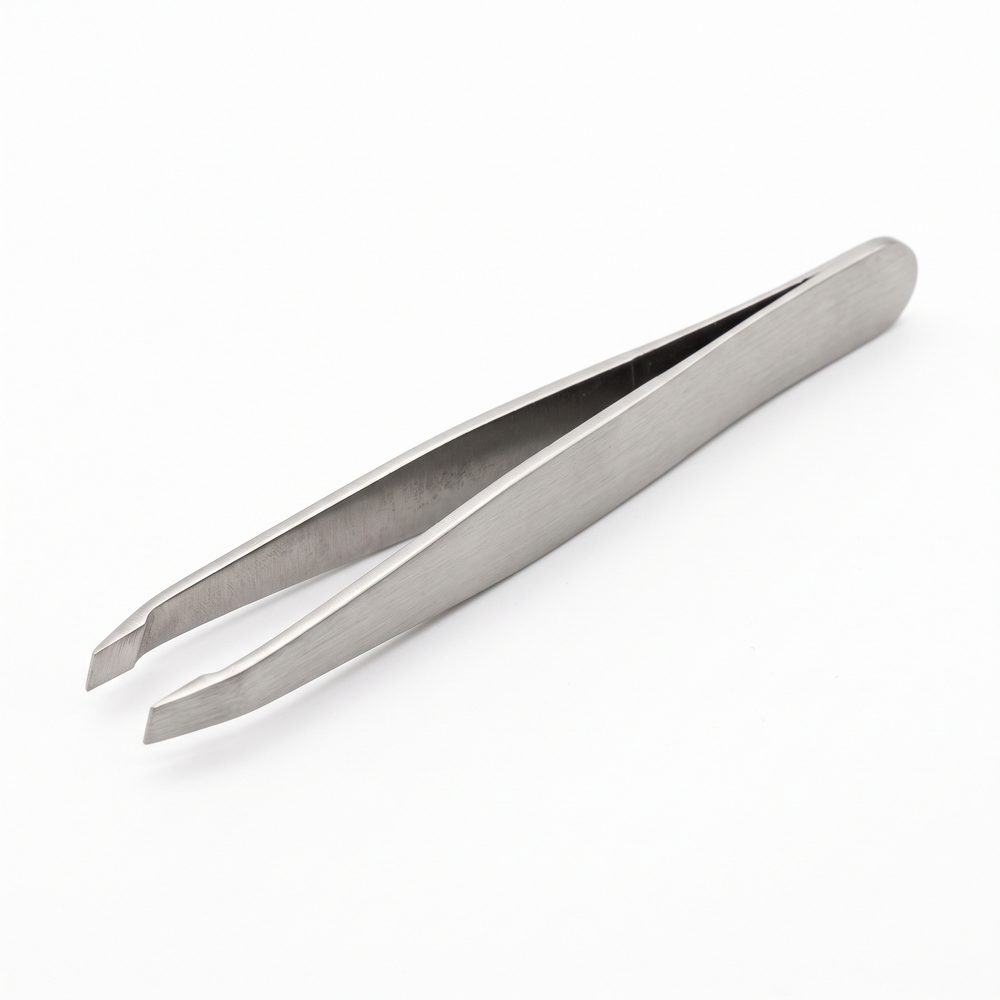 Beauty tweezers and accessories